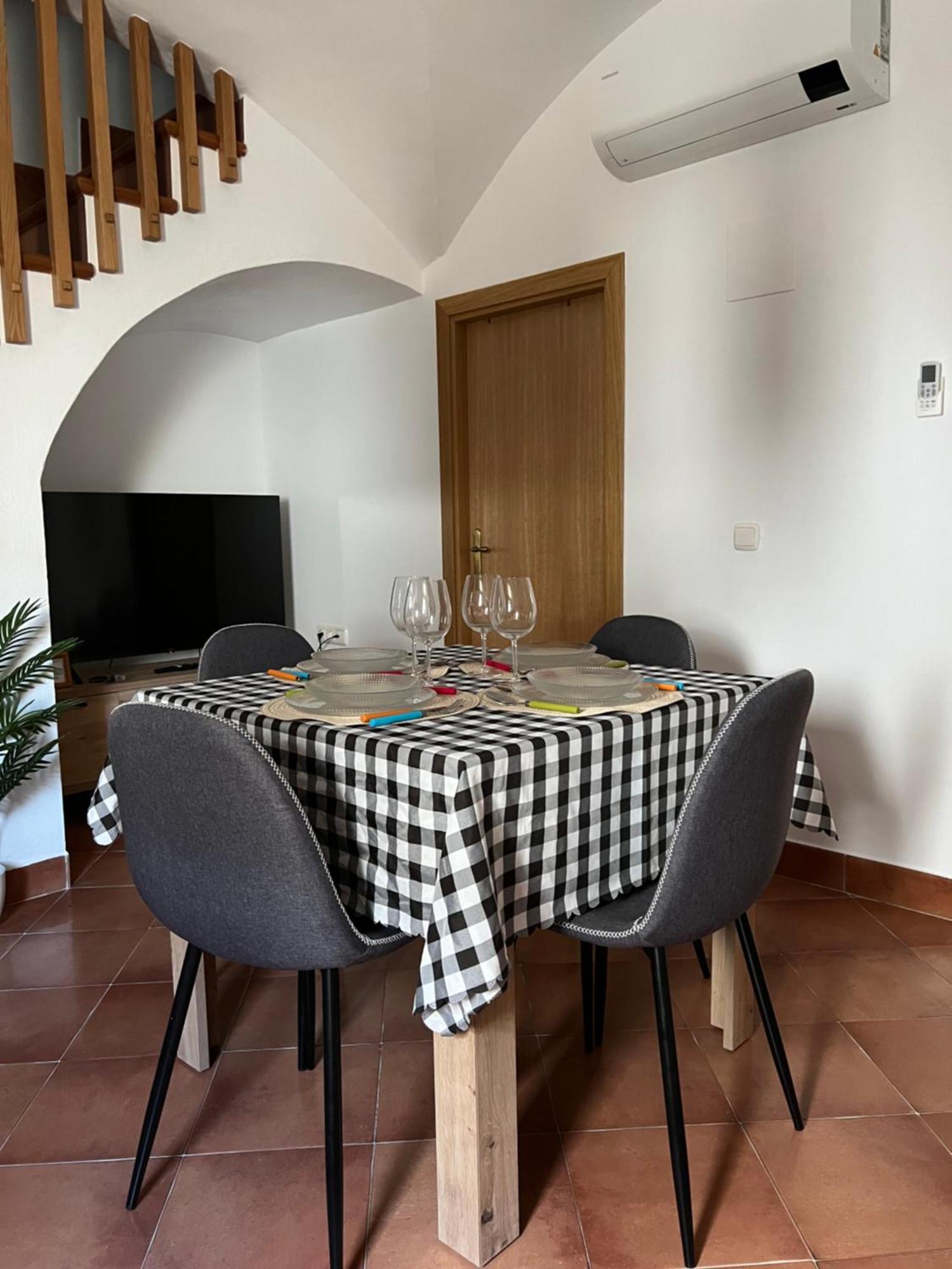 San Antonio 6 Apartman Malpartida de Cáceres Kültér fotó